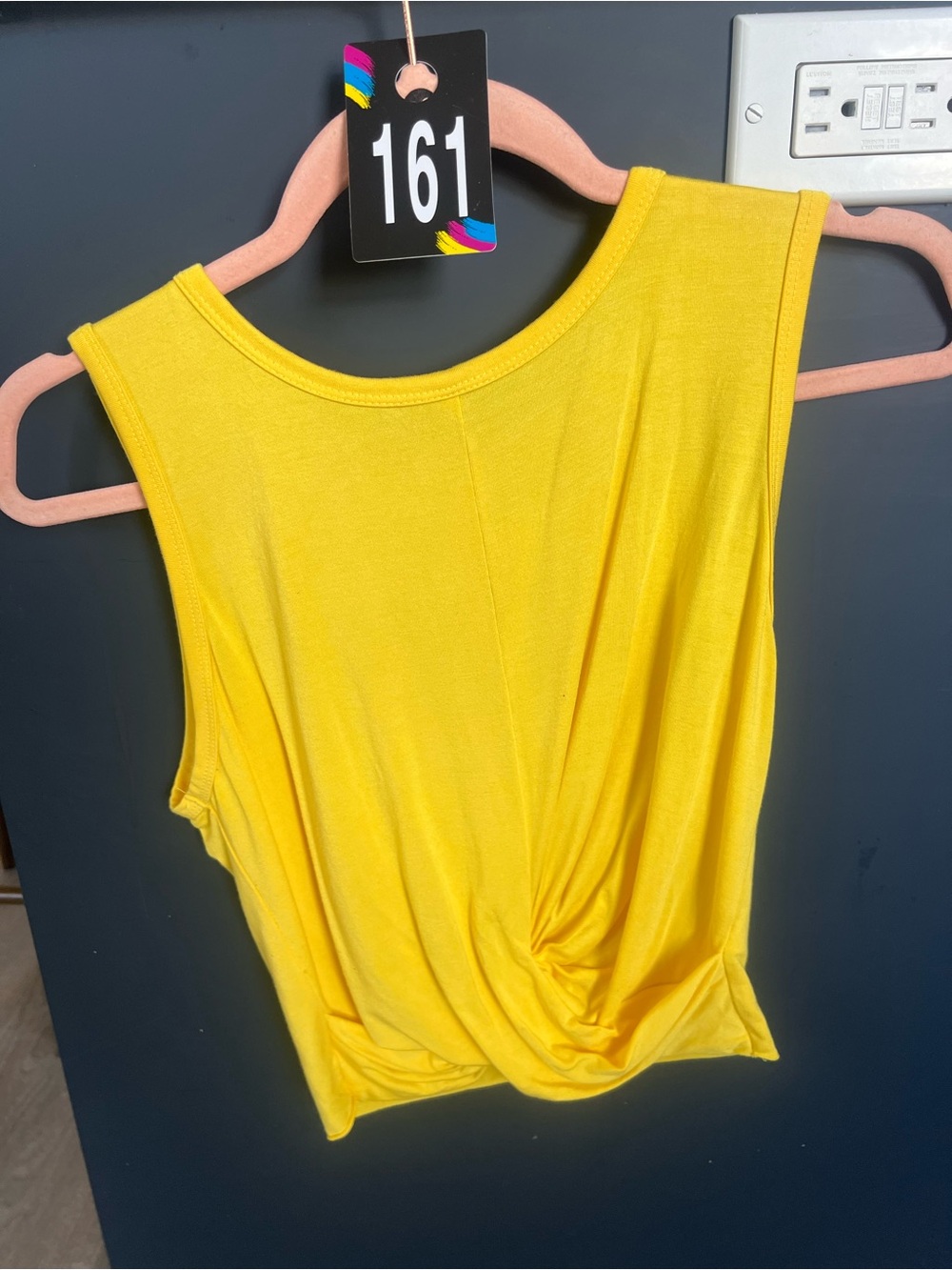 With a Twist Cropped Tank Top (NWOT) 🍒Dusty Yellow, Size Small